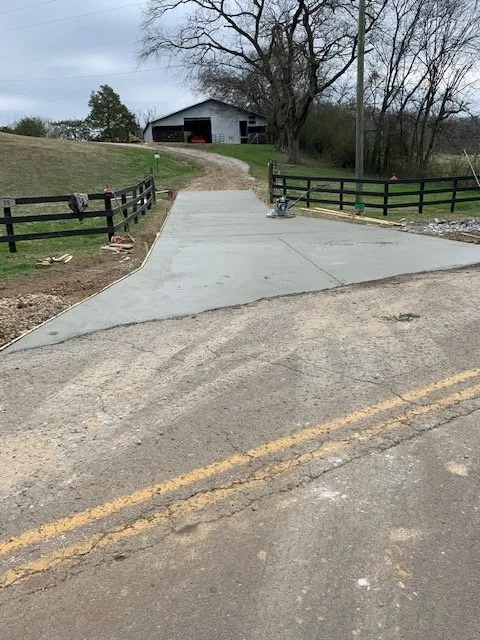 Top-rated landscape installation for year-round maintenance in Ardmore, AL by Cobb Concrete and Landscaping