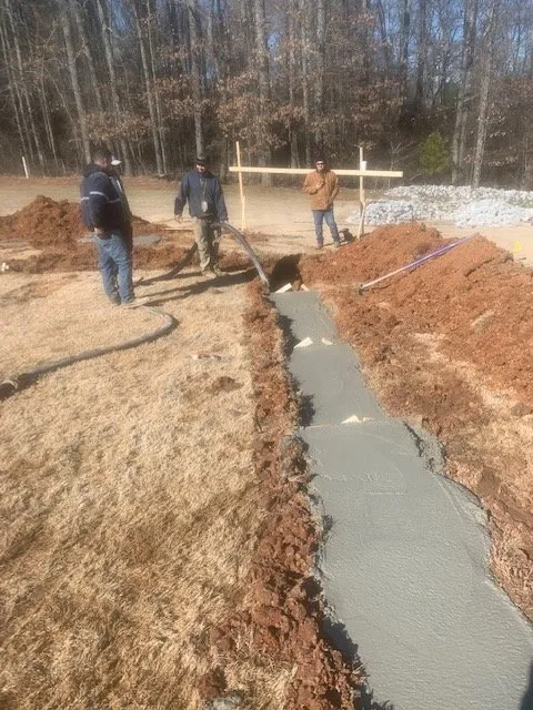 Top-rated yard maintenance for beautiful yards in Ardmore, AL by Cobb Concrete and Landscaping