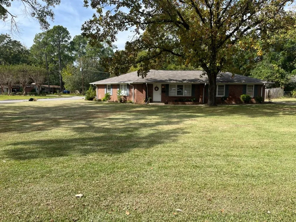 Reliable lawn care service for homes in Montgomery, AL by Cobb Lawn Care and Maintenance