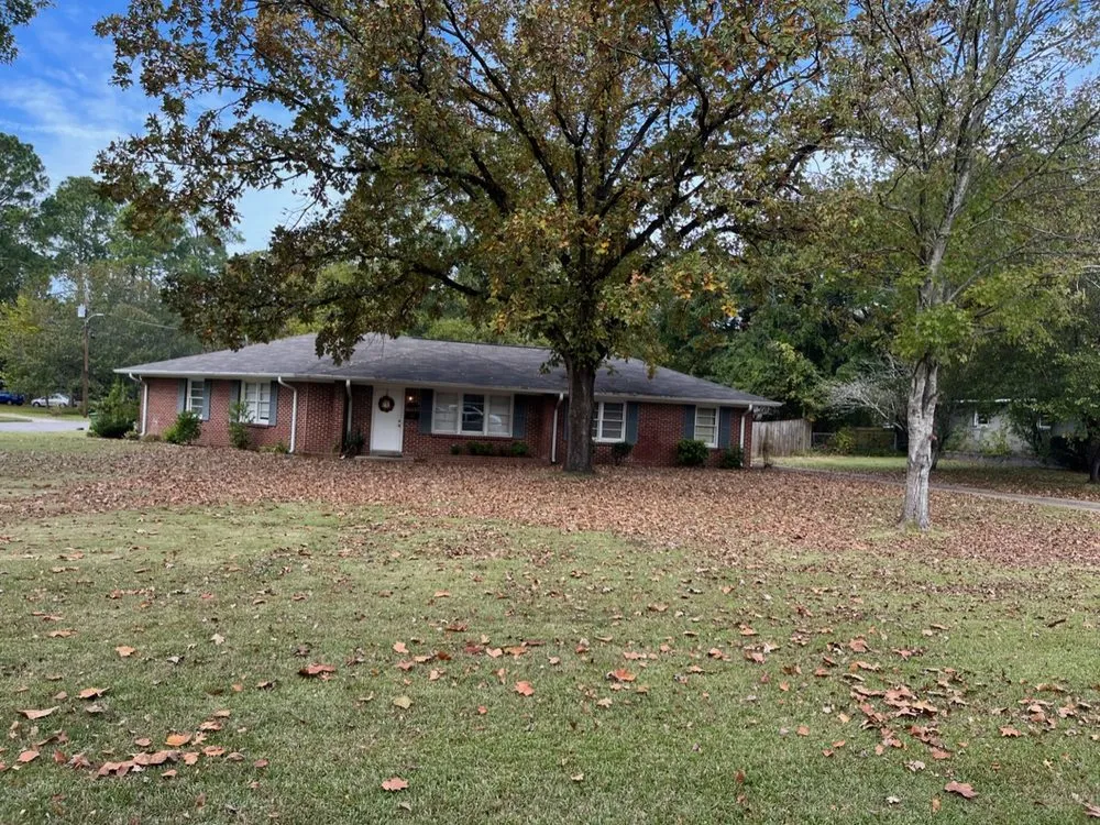 Top-rated garden landscaping in Montgomery, AL - Cobb Lawn Care and Maintenance