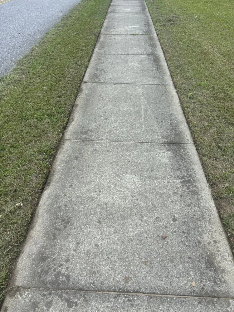 Professional yard maintenance in North Charleston, SC by Cobbs Lawn Care