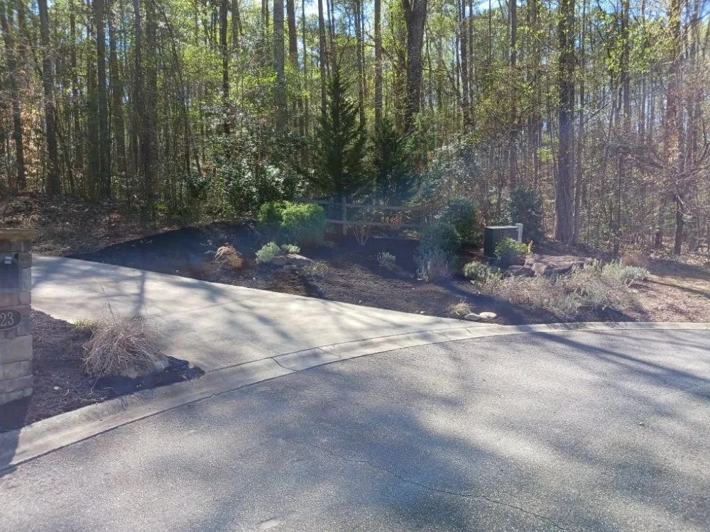 Top-rated residential landscaping near you across Seneca, SC - Cobb's Tree N Lawn