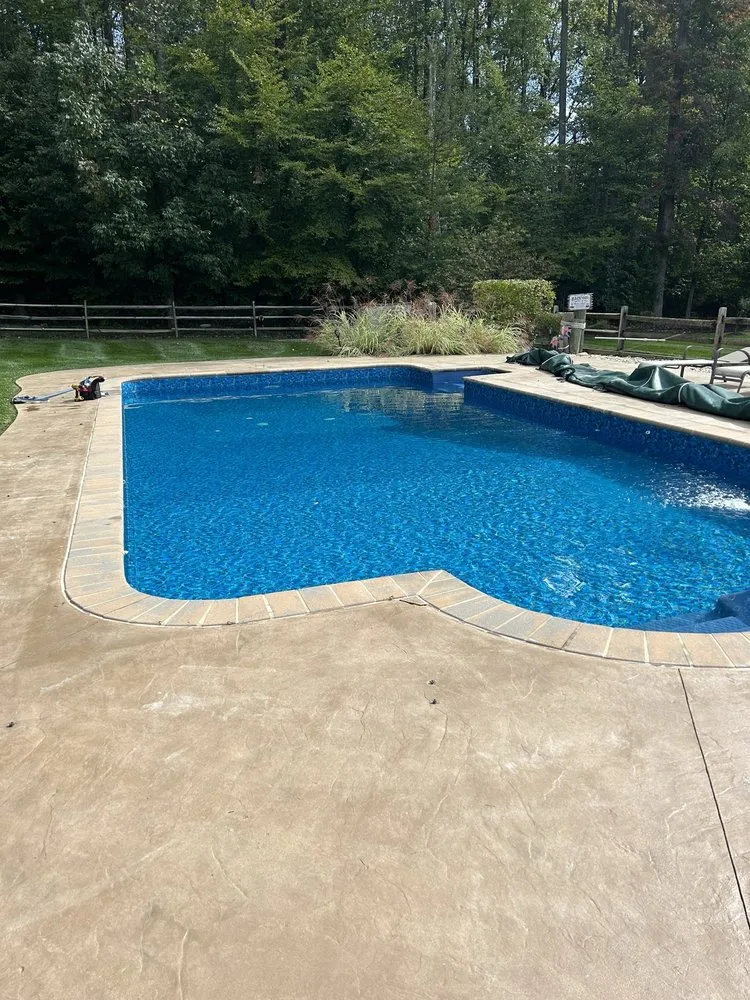 Top-rated yard cleanup service for homes in Fallston, MD by Coby Pools