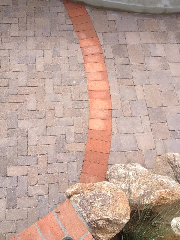 Custom lawn mowing service in Phoenix, AZ - Coconut Contracting