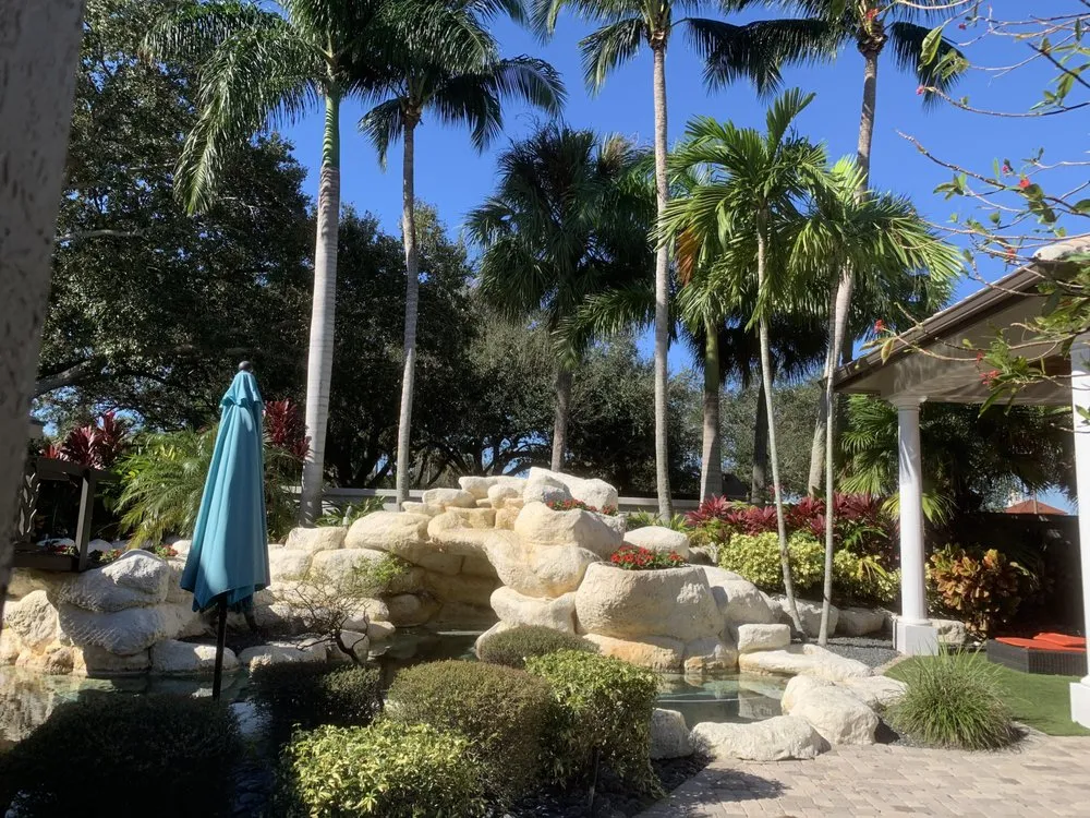 Top-rated yard maintenance in Oakland Park, FL - Coconuts for College Landscaping