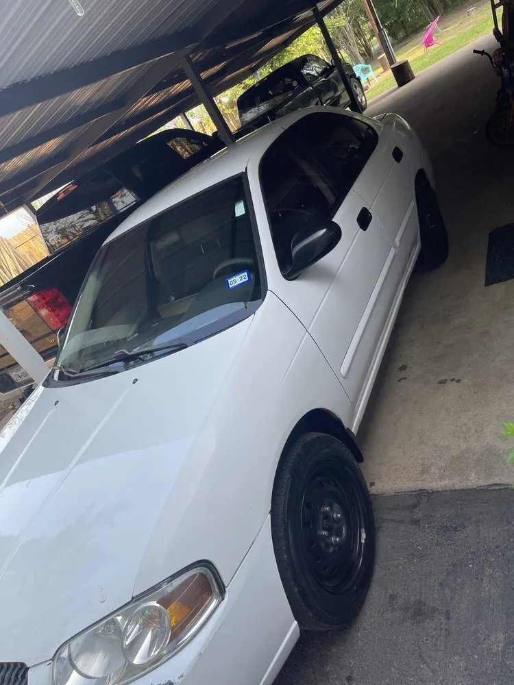 Reliable lawn mowing service in Dallas, TX by Cocos Insulation and Lawn