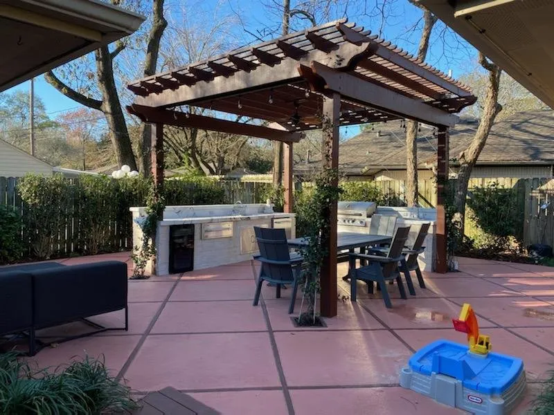 Affordable residential landscaping near you in Friendswood, TX by Coco's Nursery & Landscaping