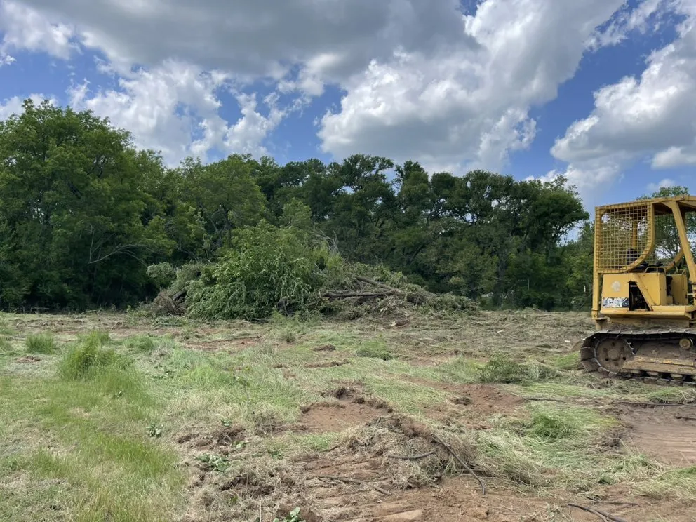 Custom yard maintenance with custom design in Jewett, TX by Code 4 Land Services