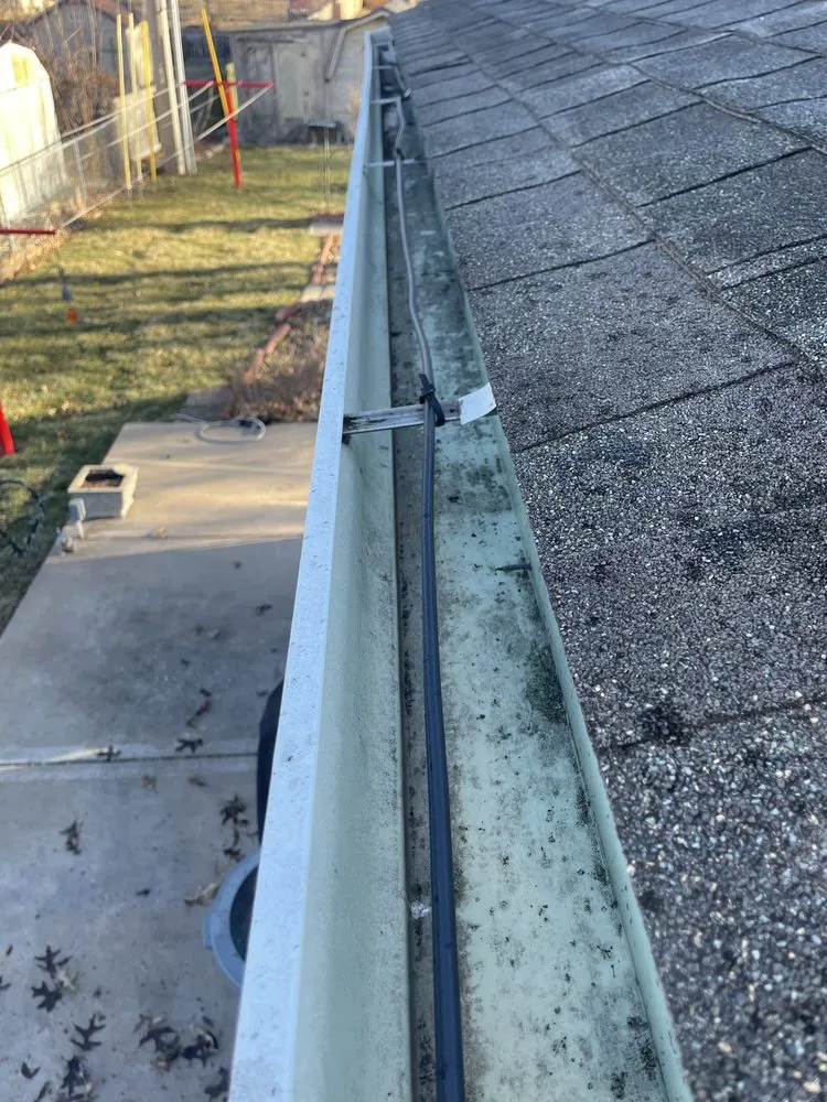 Top-rated yard cleanup service in Lee's Summit, MO - Cody Hastings