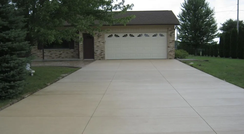 Custom lawn care service in Hubert, NC by Cody’s Fencing And Concrete Drive Ways
