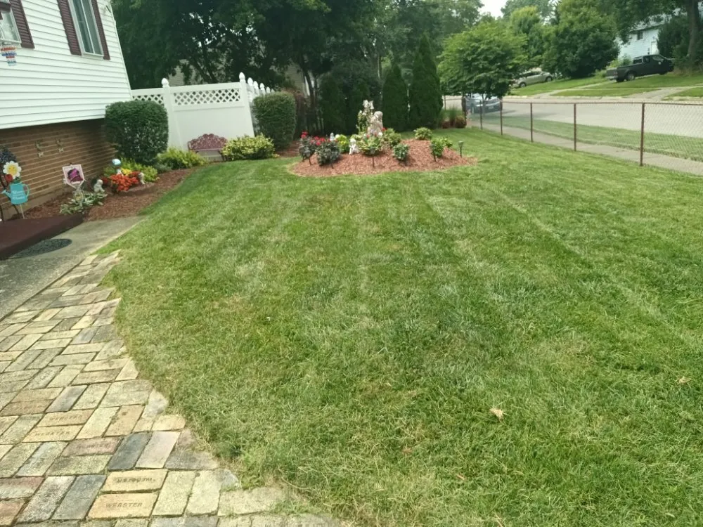 Affordable residential landscaping in Reynoldsburg, OH by Cody's Lawn And Landscaping