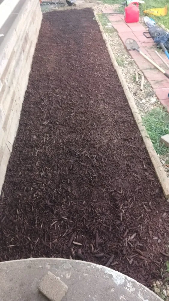 Affordable garden landscaping experts serving Reynoldsburg, OH - Cody's Lawn And Landscaping