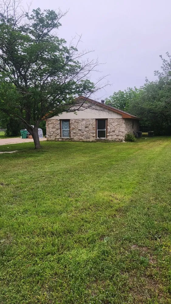 Top-rated landscaping services experts serving Granbury, TX - Cody’s Lawncare