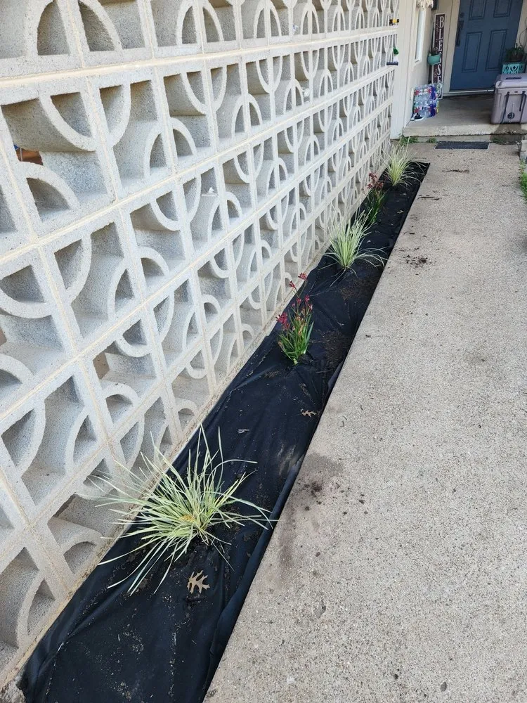 Custom garden landscaping near you in Granbury, TX by Cody’s Lawncare