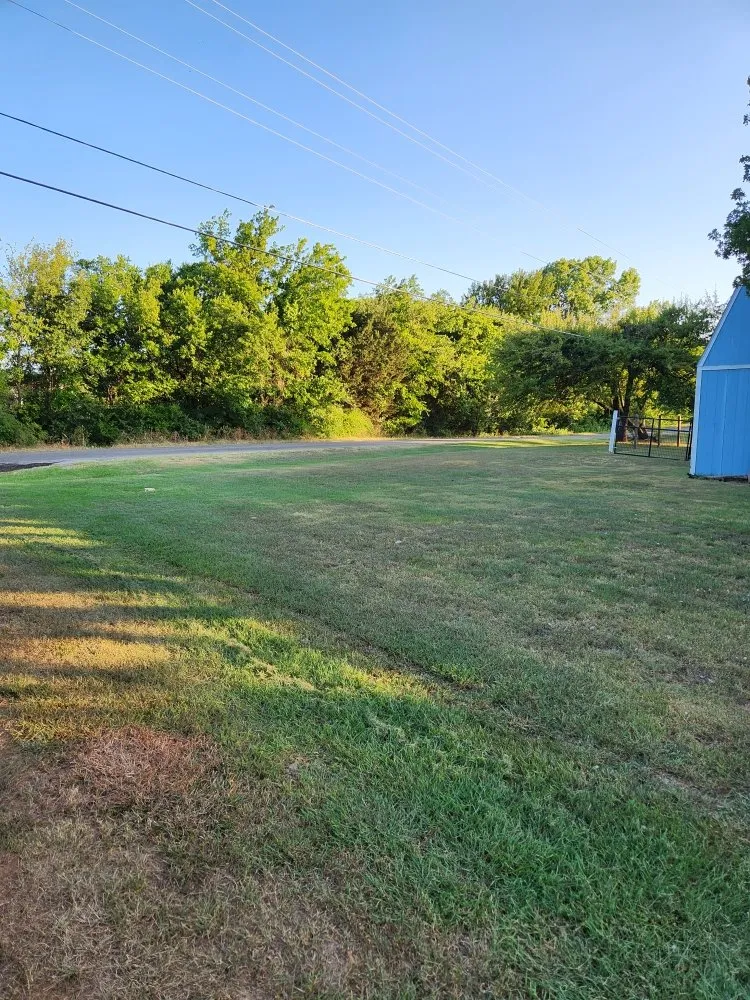 Expert yard maintenance for beautiful yards in Granbury, TX by Cody’s Lawncare