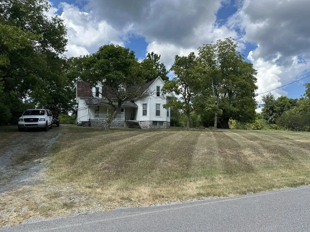 Trusted residential landscaping in Tullahoma, TN - Coffee Lawn and Landscapes