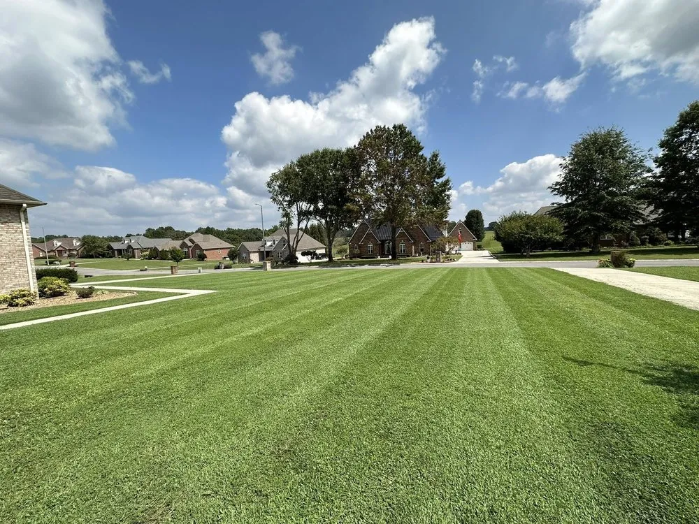 Affordable yard maintenance for year-round maintenance across Tullahoma, TN - Coffee Lawn and Landscapes
