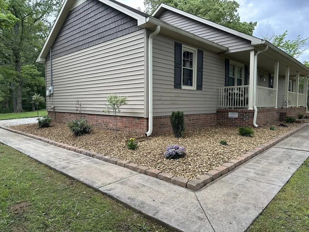Local garden landscaping experts serving Tullahoma, TN - Coffee Lawn and Landscapes