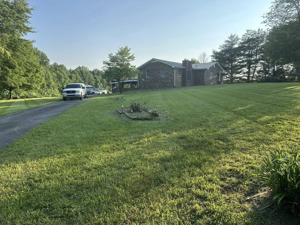 Expert garden landscaping for year-round maintenance across Tullahoma, TN - Coffee Lawn and Landscapes