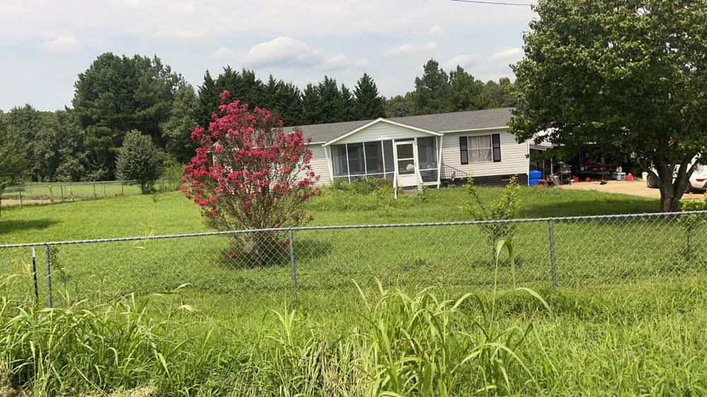 Local garden landscaping experts serving Lawndale, NC - Coffey’s Lawncare & Tree Service