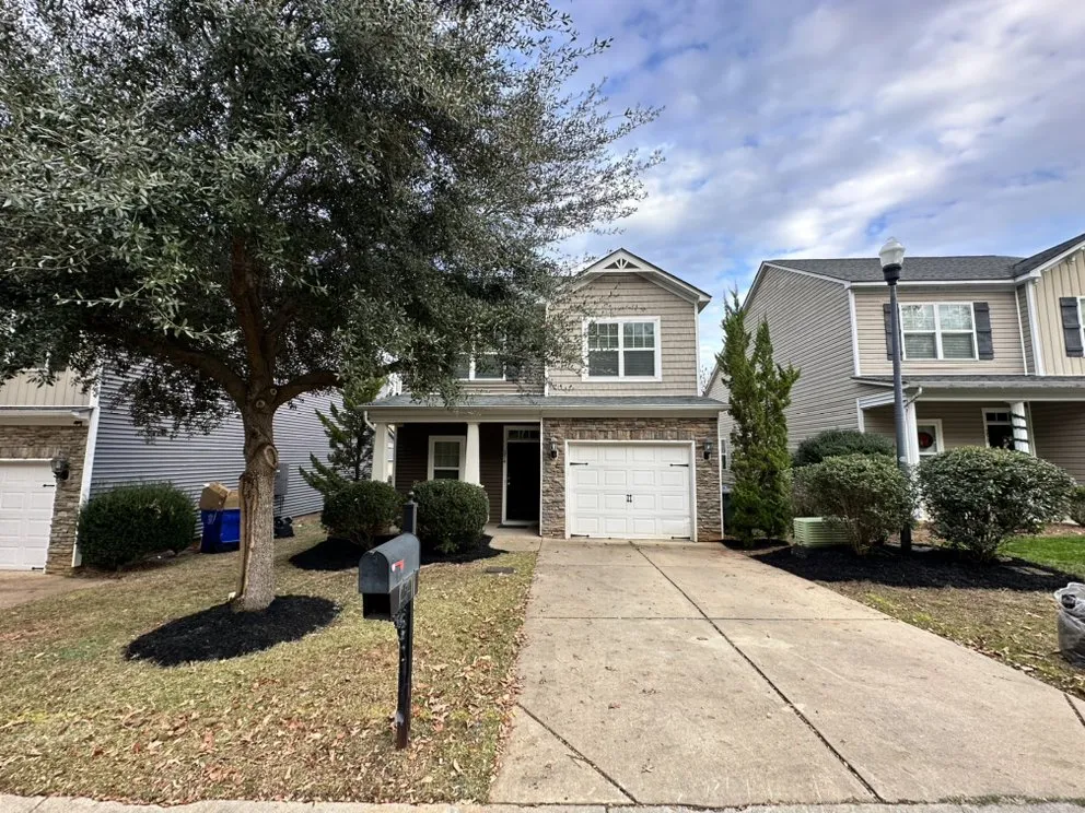 Custom outdoor landscaping experts serving Columbia, SC - Colby Parton