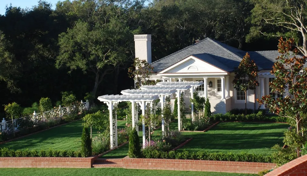 Trusted yard cleanup service for homes across Santa Barbara, CA - Cold Springs Landscapes