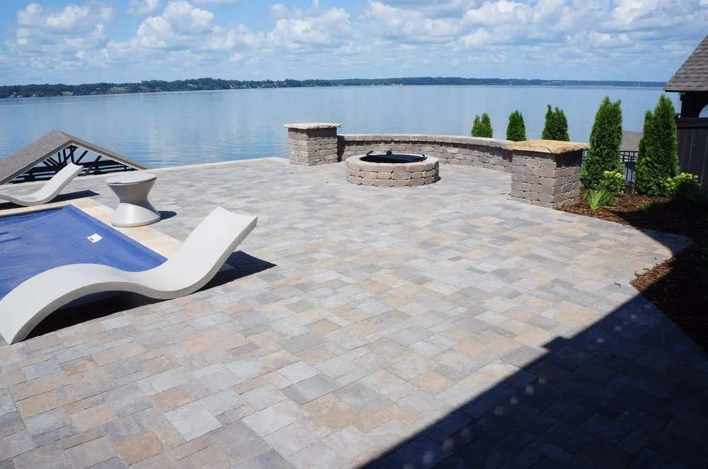 Local garden landscaping in Muscle Shoals, AL by Coldwater Landscapes