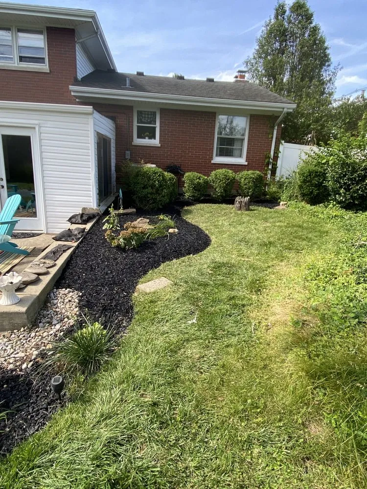 Professional lawn mowing service in Louisville, KY - Cole’s Lawn Care