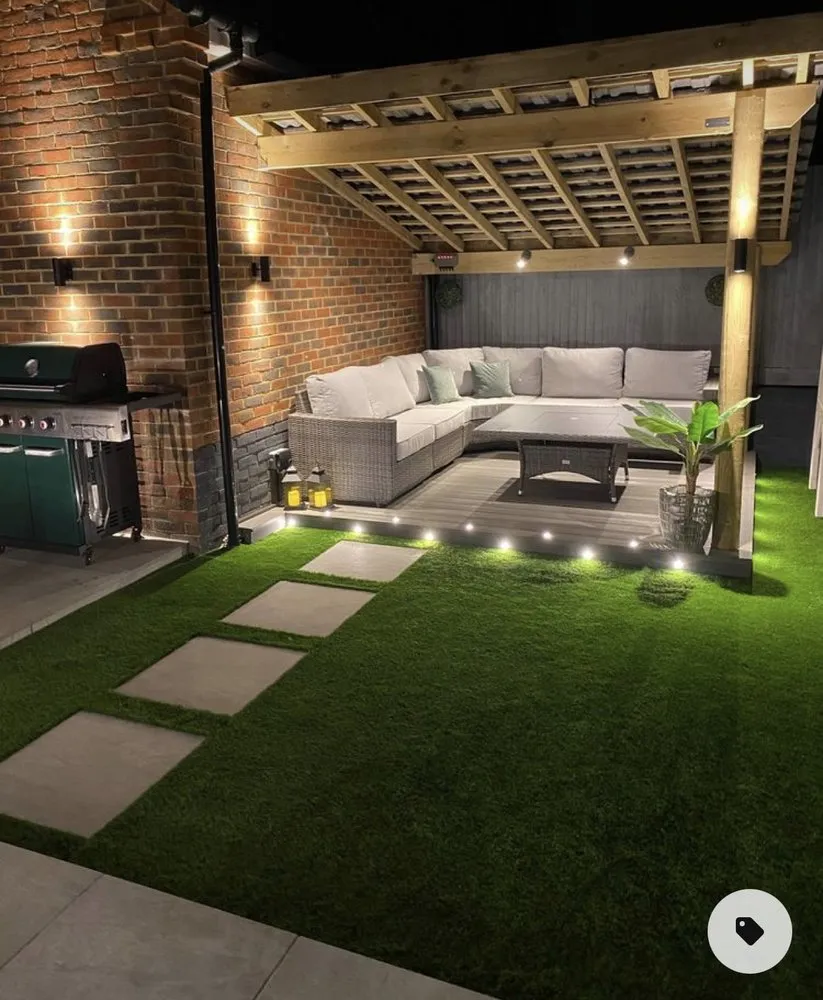 Reliable lawn mowing service for homes in Los Angeles, CA by Colibri Landscape & Design