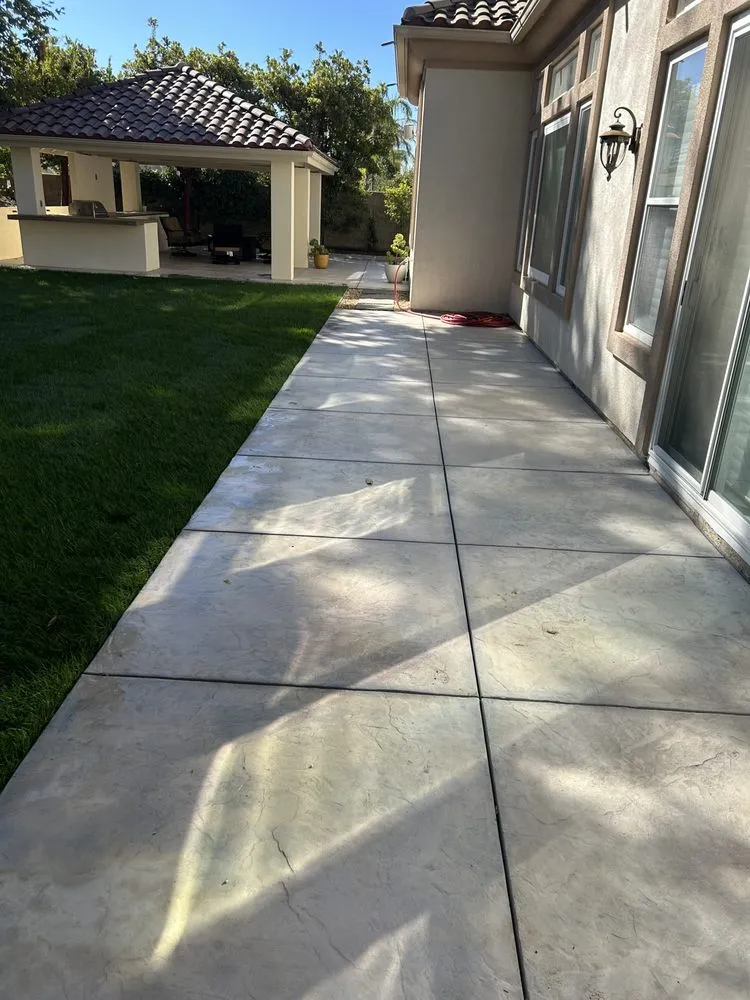 Custom yard maintenance experts serving Camarillo, CA - Colima Landscape