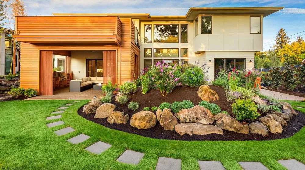 Expert outdoor landscaping experts serving Camarillo, CA - Colima Landscape