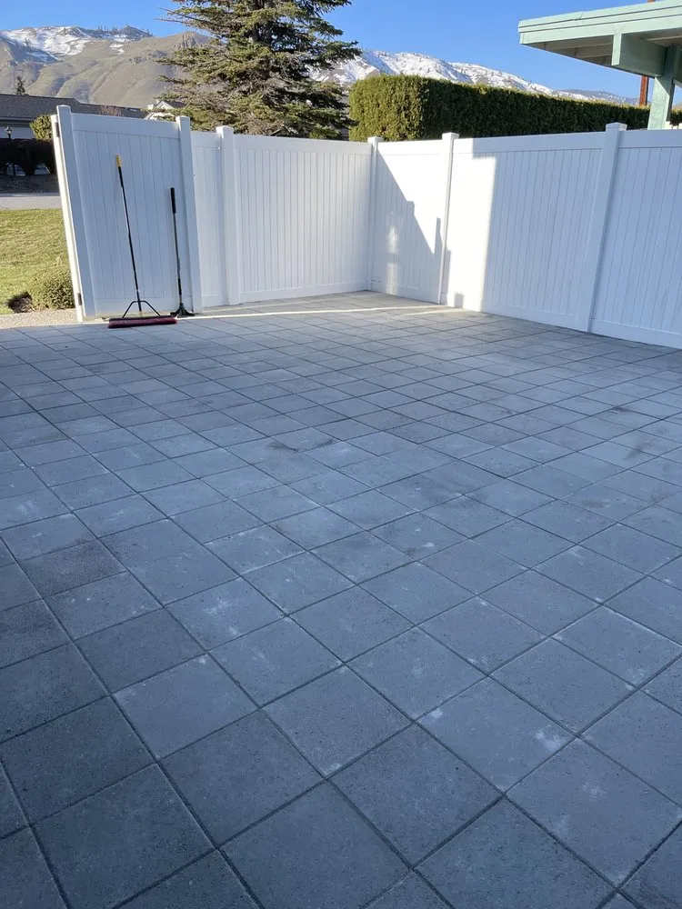 Affordable landscape installation in Rock Island, WA by Colima’s landscaping