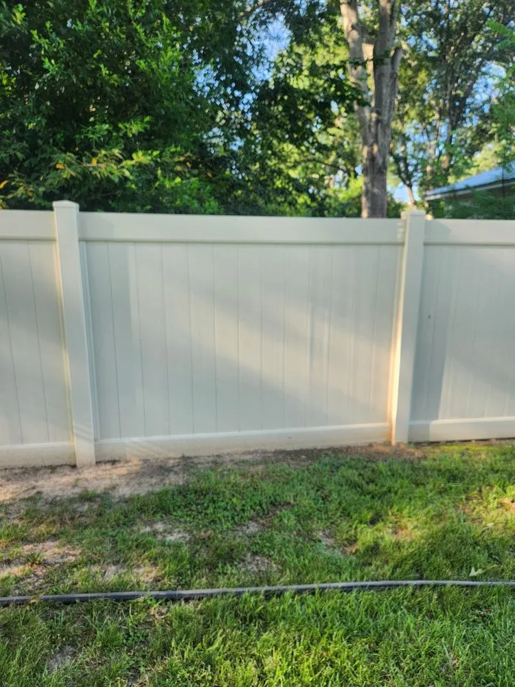 Reliable garden landscaping for homes in Monroe, LA by College Bros Outdoor Services