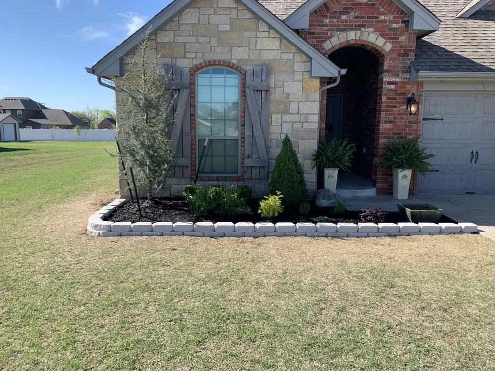 Local residential landscaping experts serving Shawnee, OK - College Cuts & Landscaping