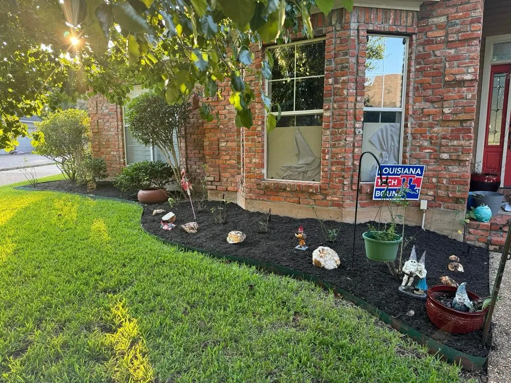 Reliable garden landscaping experts serving Shreveport, LA - College Guys 4 Hire