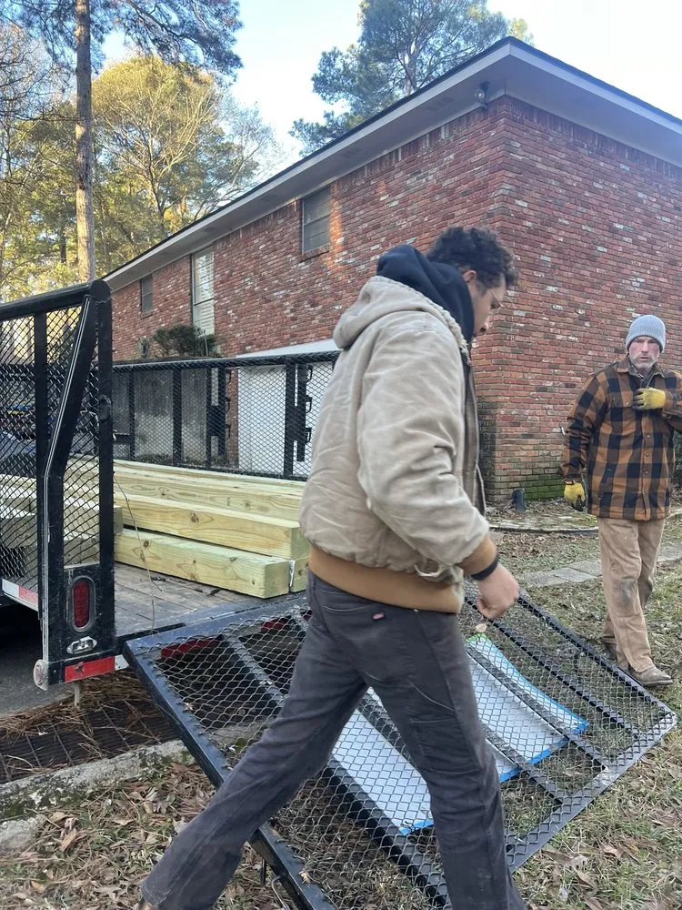 Professional lawn mowing service experts serving Shreveport, LA - College Guys 4 Hire