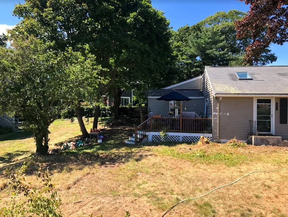 Affordable yard cleanup service experts serving Peabody, MA - College Student Lawn Care