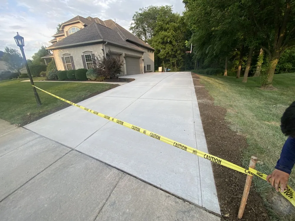 Trusted lawn care service experts serving Columbus, OH - Collegiate Landscaping