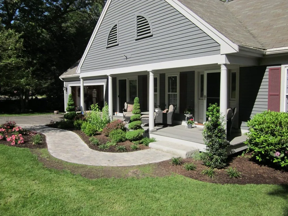Expert yard maintenance for year-round maintenance across Glastonbury, CT - Collegiate Landscaping