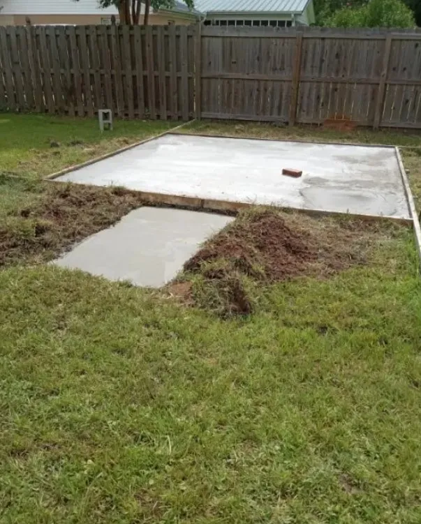 Custom lawn care service experts serving Collins, MS - Collin Concrete and Construction