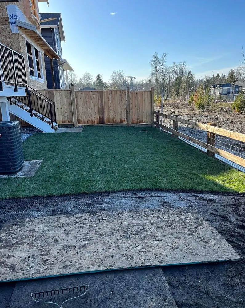 Custom garden landscaping with custom design in Philadelphia, PA by Collingdale Lawn Care