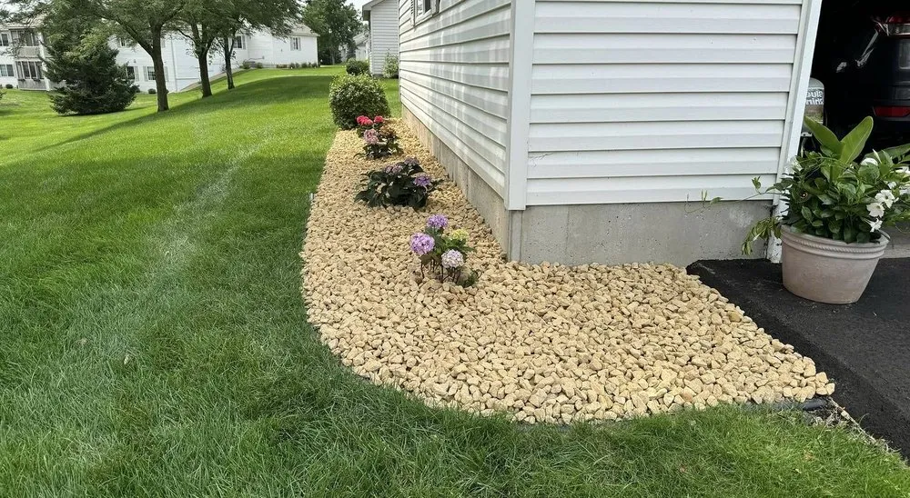 Affordable landscaping services in Philadelphia, PA - Collingdale Lawn Care