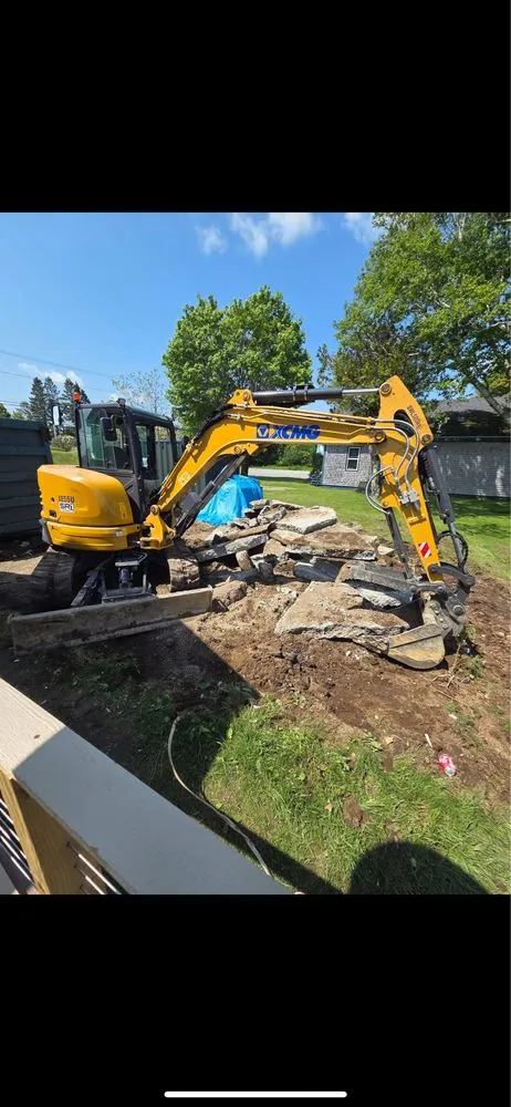 Top-rated lawn care service for year-round maintenance in Greenville, SC by Collins Coastal Lawn Care