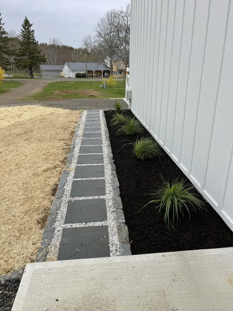 Top-rated lawn care service with custom design in Greenville, SC by Collins Coastal Lawn Care