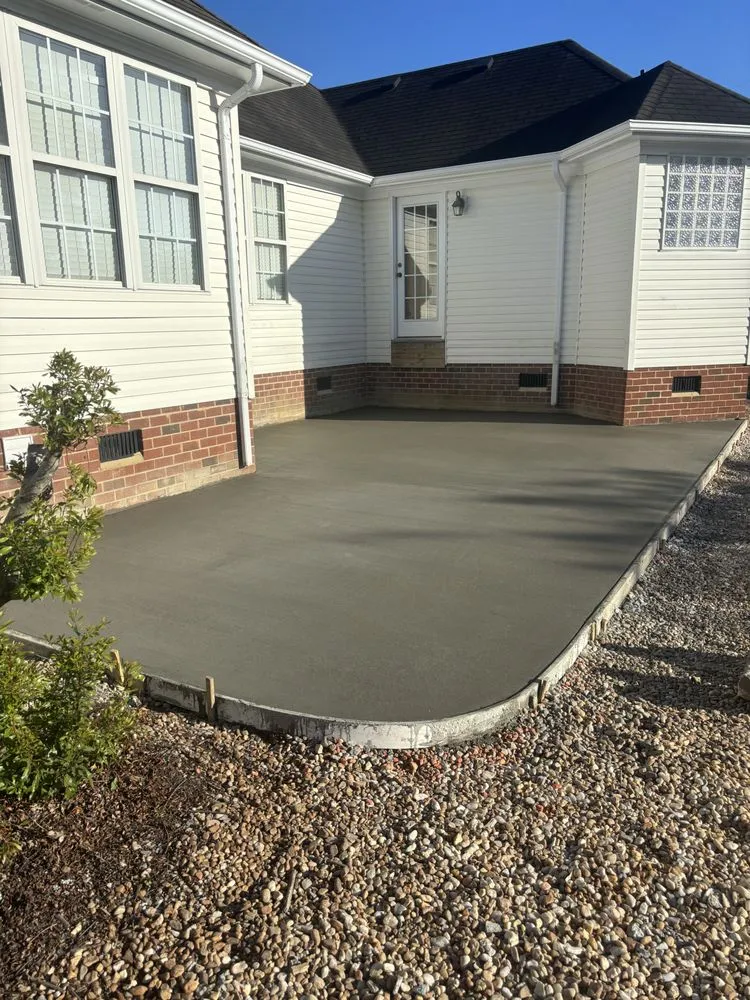 Top-rated lawn mowing service experts serving Chesapeake, VA - Collins Concrete