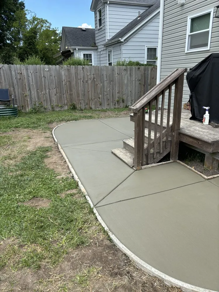 Custom residential landscaping in Chesapeake, VA by Collins Concrete