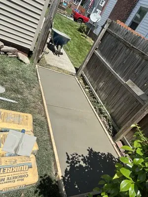 Collins Concrete Logo