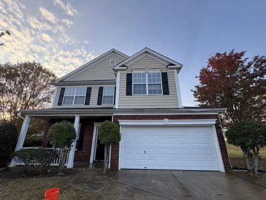 Collin’s Exterior Cleaning Logo