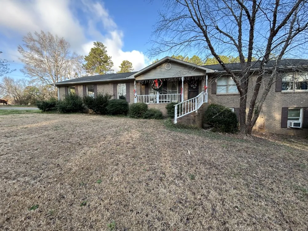 Trusted yard maintenance experts serving Milledgeville, GA - Collins Lawn Care