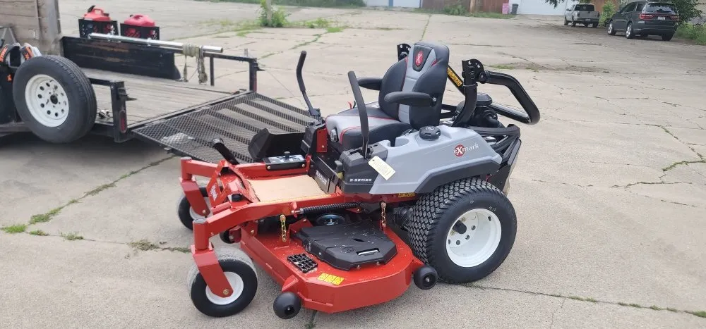 Affordable garden landscaping in Syracuse, IN by Collin's Lawn Maintenance